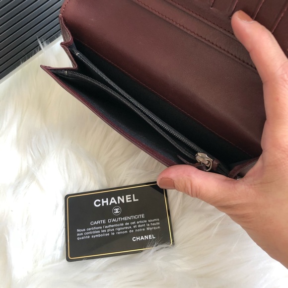 CHANEL Black Quilted Wallet - Picture 8 of 10